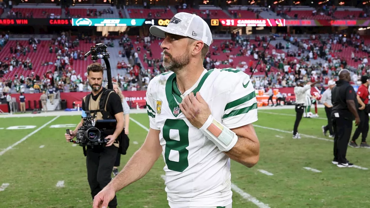 Aaron Rodgers Avoids Scans to Hide Injury Severity