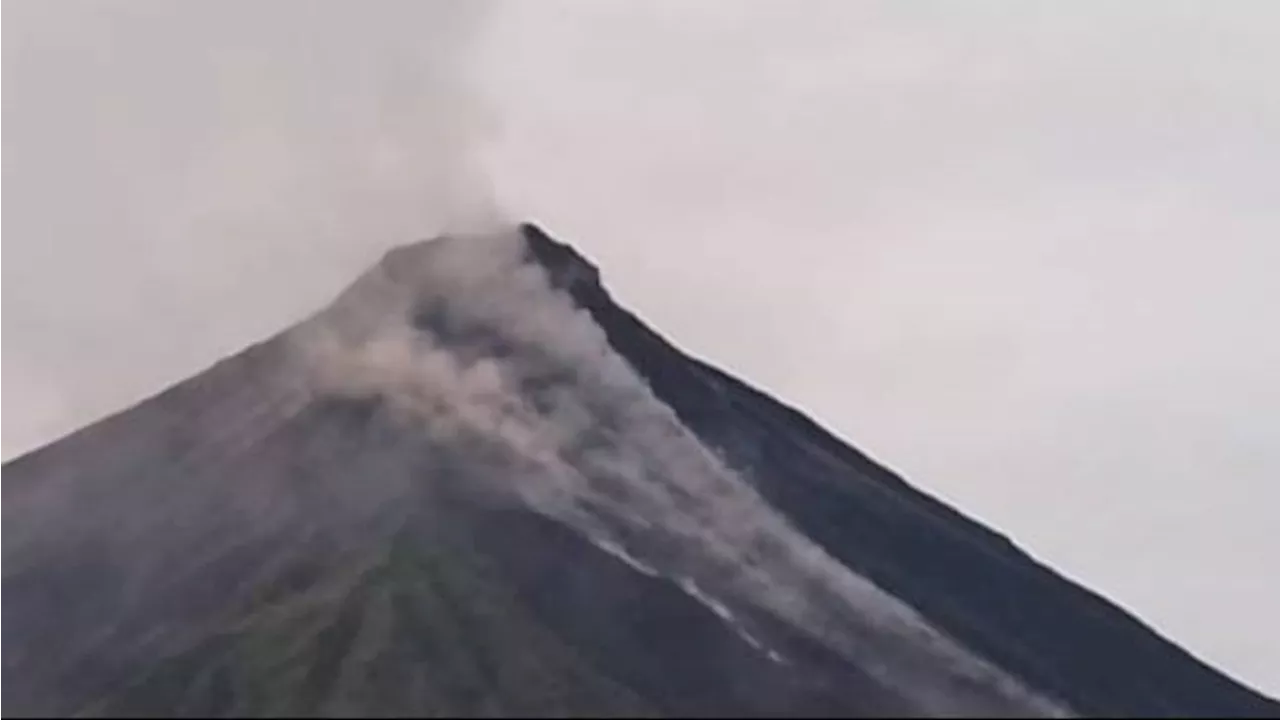 Badan Geologi Imbau Masyarakat Jaga Jarak 2,5 Km dari Kawah Gunung Karangetang, Status Masih Siaga