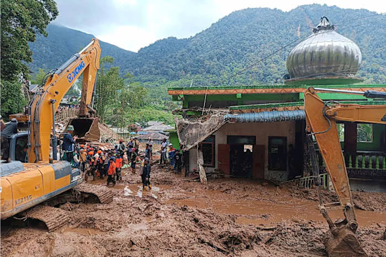 Indonesia Landslides and Floods Kill 16