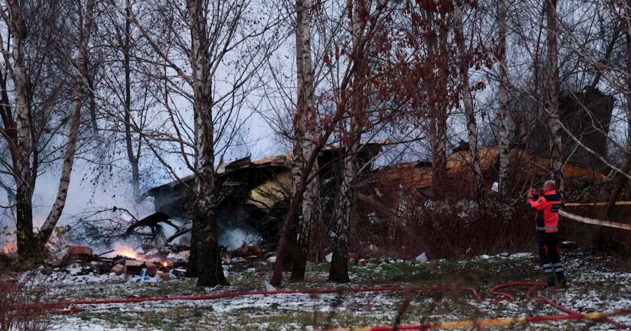 Litauen: Flugzeug stürzt auf Wohngebäude