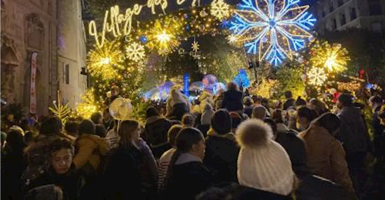 Marseille illumine le centre-ville pour l'arrivée de Noël