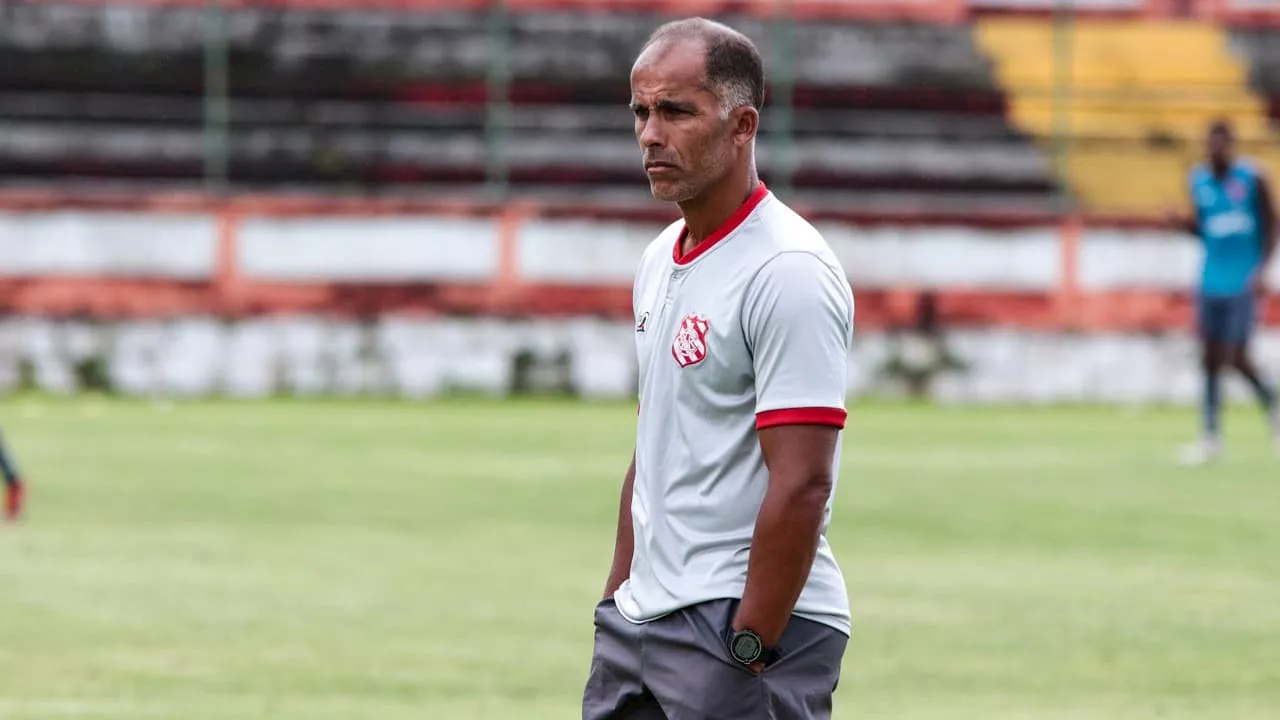 Vasco define treinador para a reta final do Brasileirão