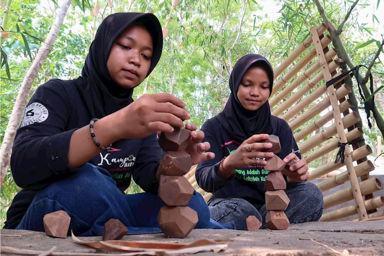 Pelestarian Permainan Tradisional