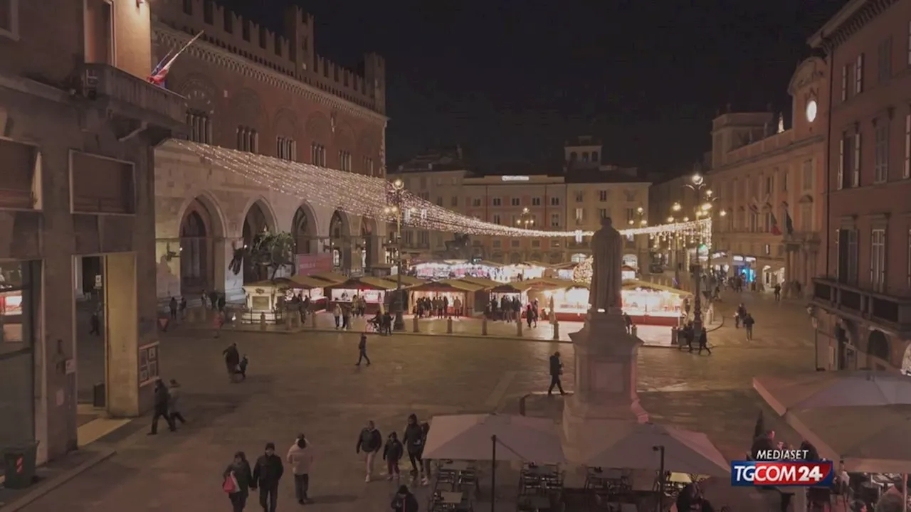 Il Natale è già qui: inizia la mania dei mercatini anche in città