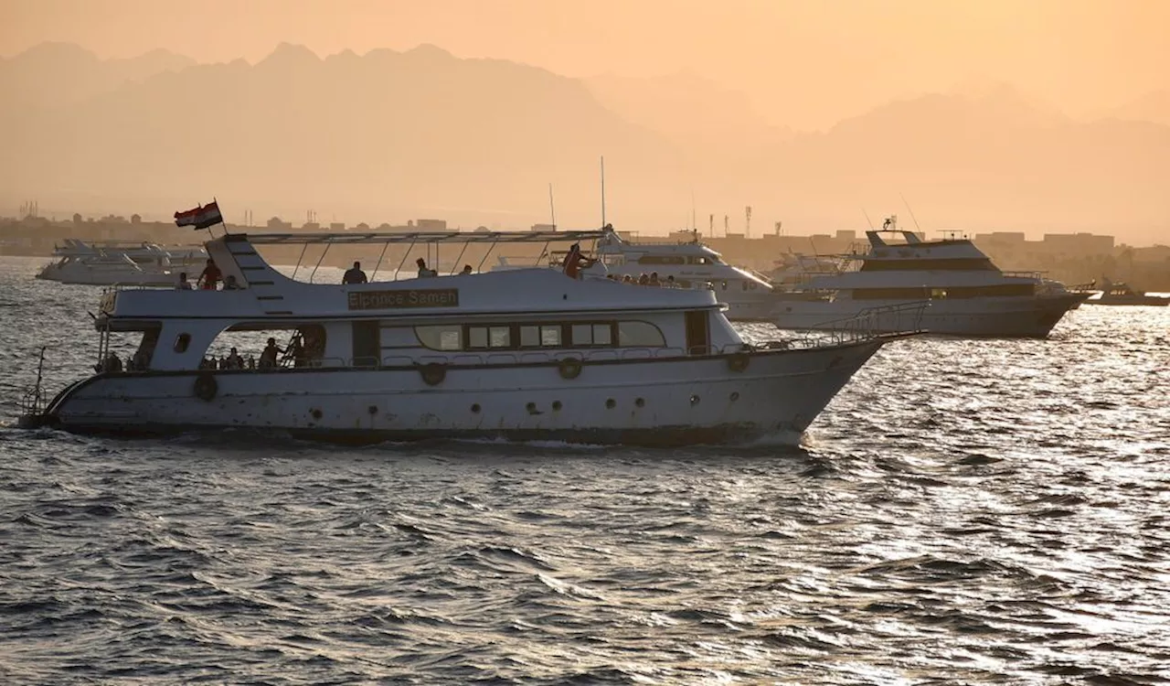 Touristen-Boot mit 45 Menschen an Bord im Roten Meer gesunken