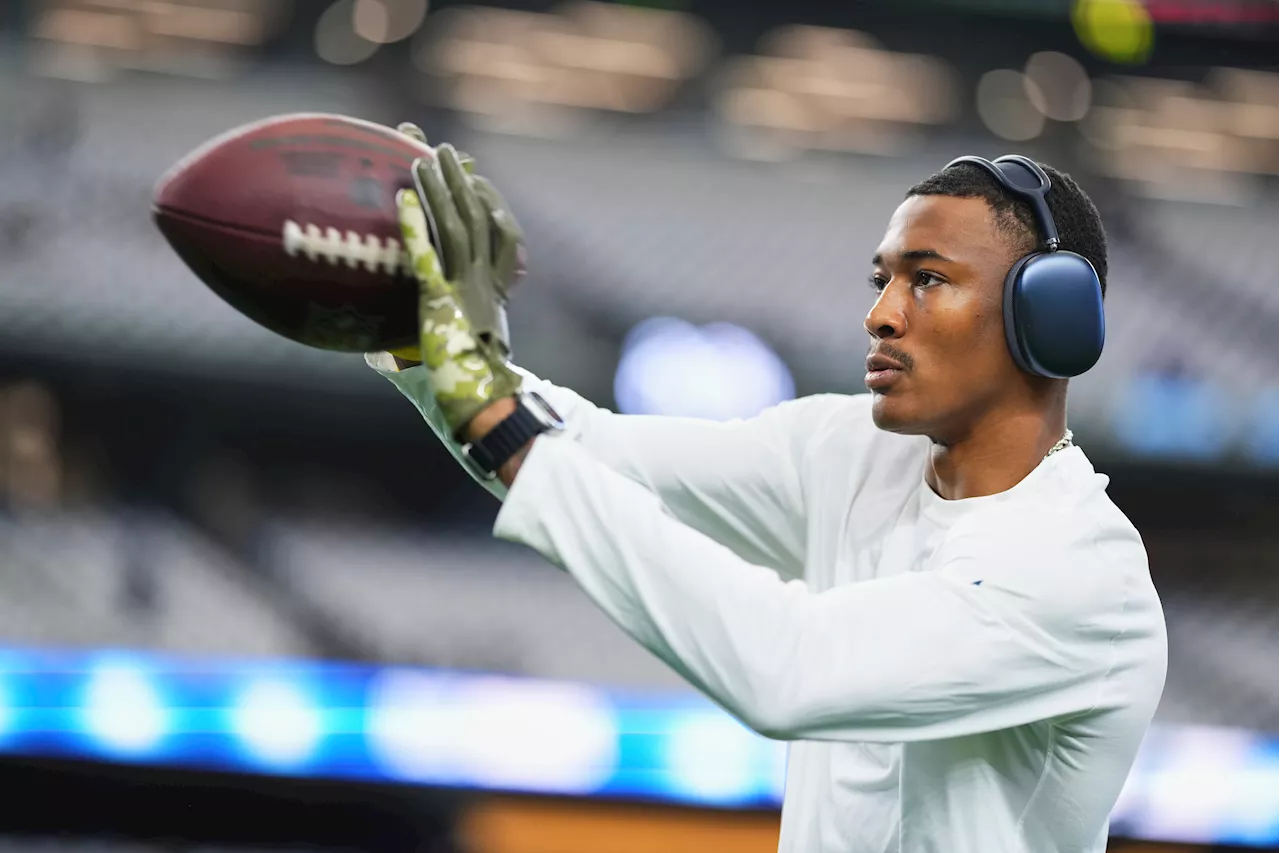 Eagles inactives: Eagles without DeVonta Smith vs. Rams