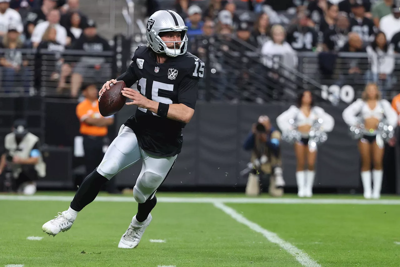 Raiders QB Garden Minshew Suffers Significant Injury, Heads to Locker Room