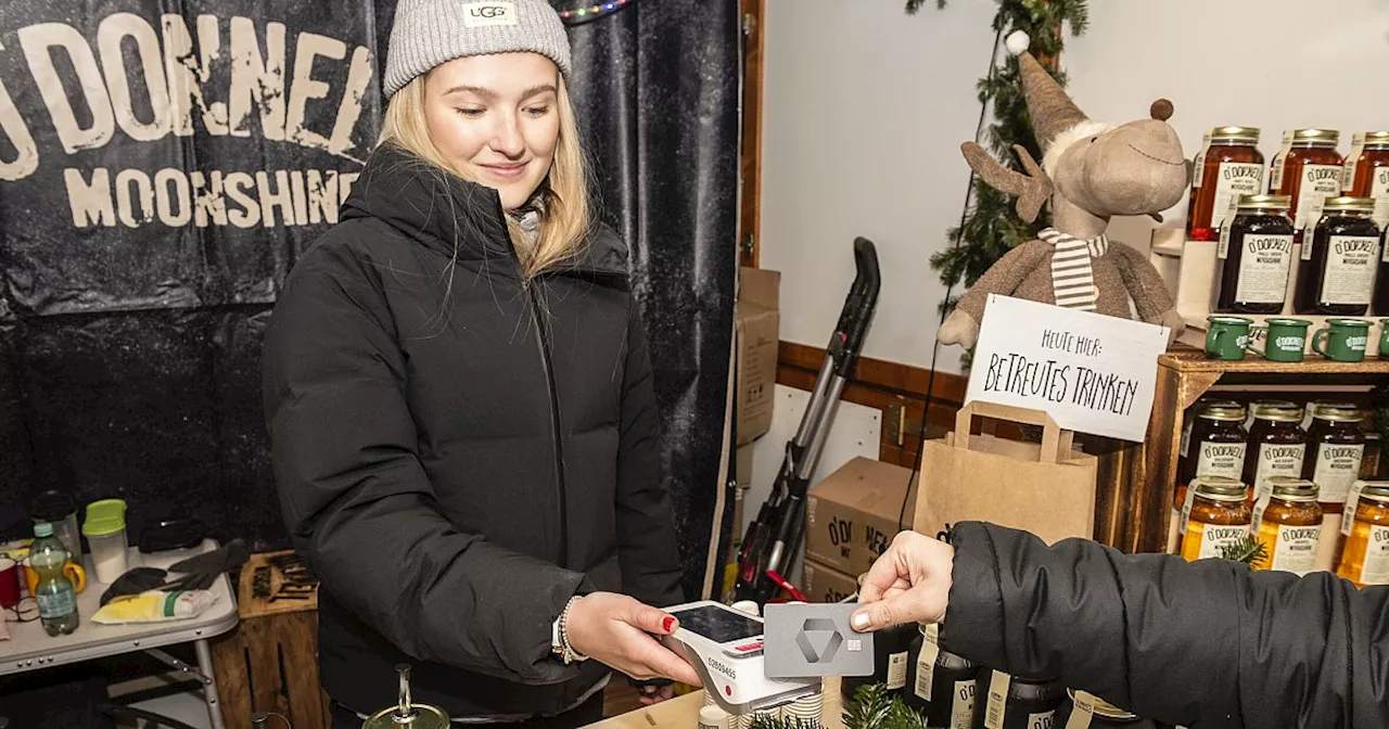 Ohne Bargeld auf dem Bielefelder Weihnachtsmarkt