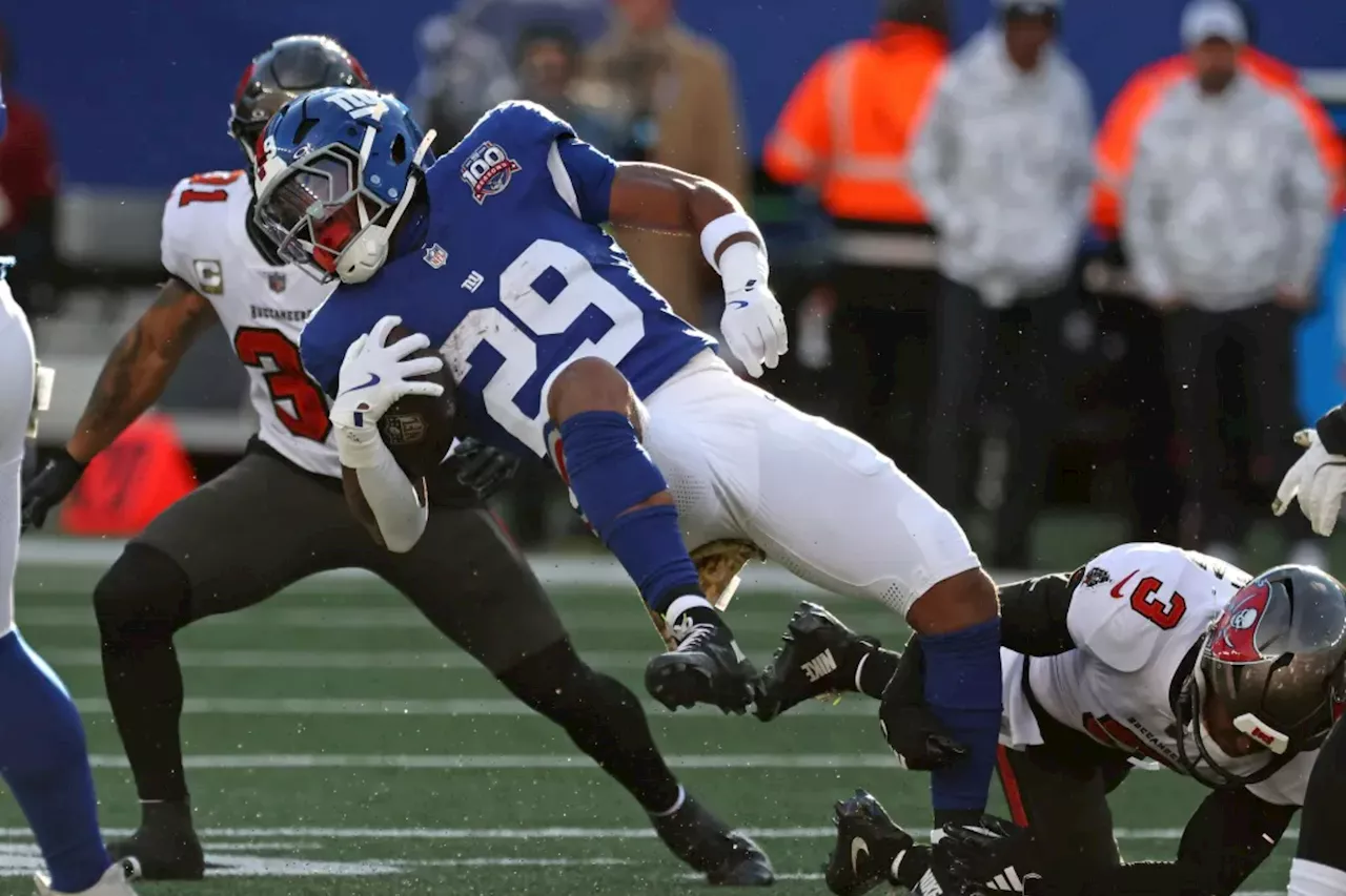 Tyrone Tracy's second costly Giants fumble puts 'blood is in the water' for opponents