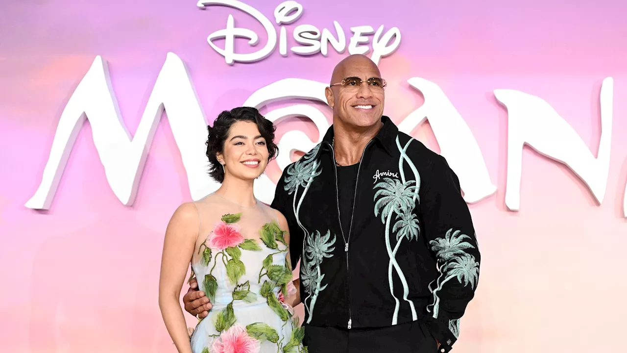 Dwayne Johnson und Auli'i strahlen auf 'Vaiana 2'-Premiere