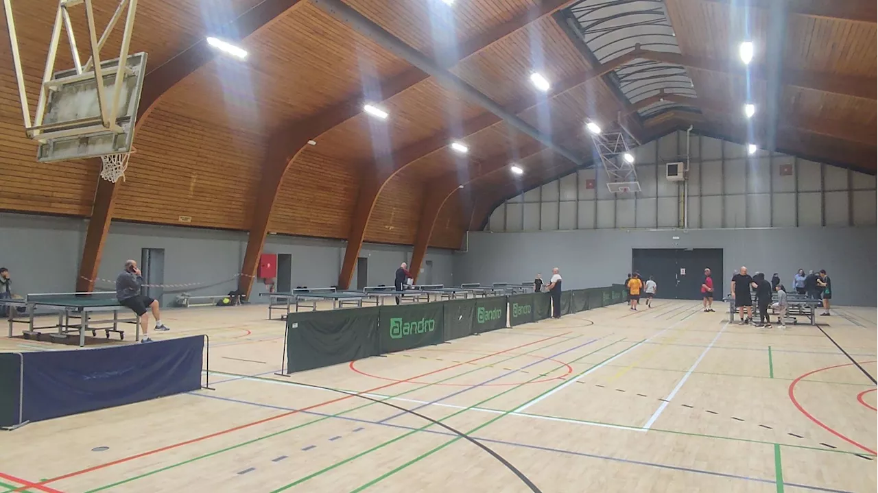 Retour des pongistes au hall omnisports de Vaux-sous-Chèvremont