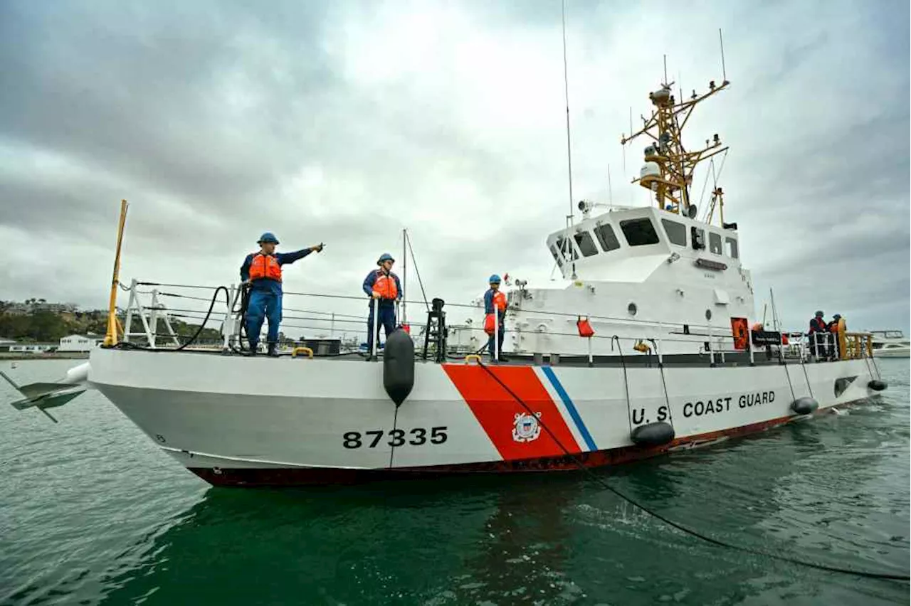 37 detained after Coast Guard intercepts suspected smuggling boat off Point Loma