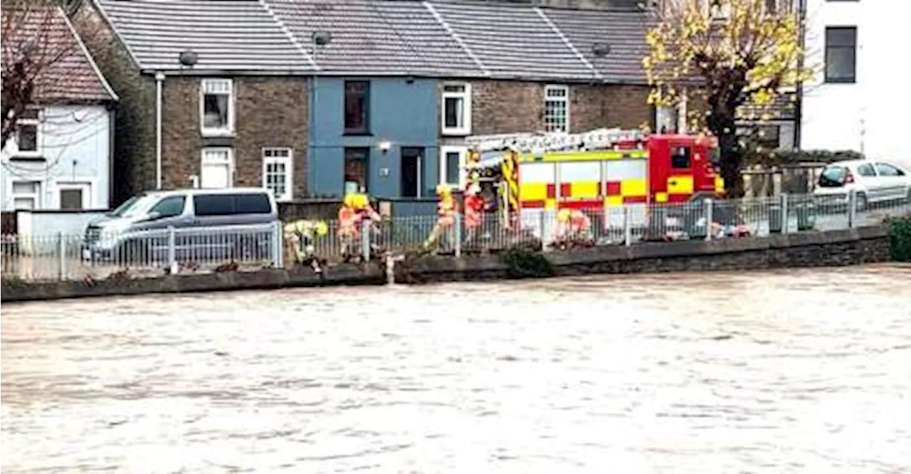 Storm Bert bring widespread flooding in Britain