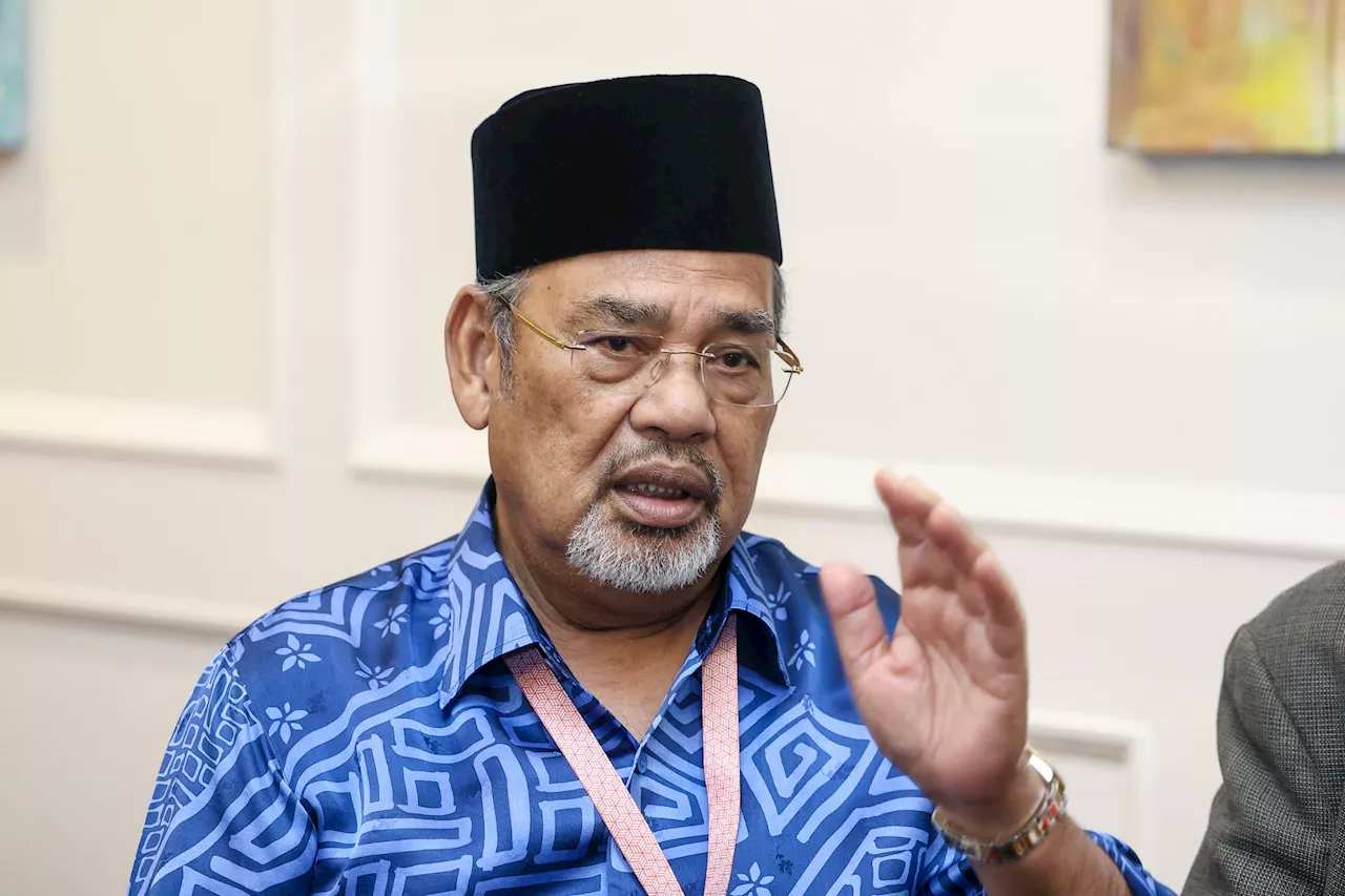 Penggantungan Tajuddin sebagai ahli UMNO ditarik semula