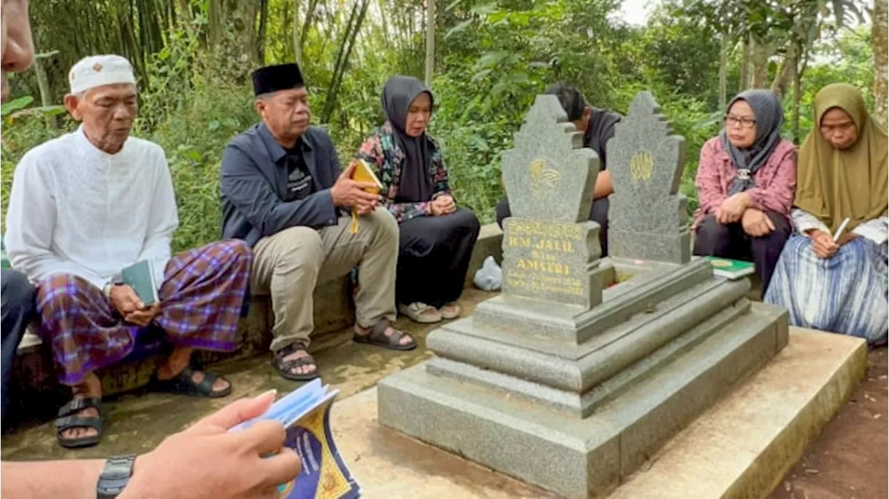 Masa Tenang Pilkada Majalengka, Eman Suherman Ziarah ke Makam Orang Tua di Banjaran