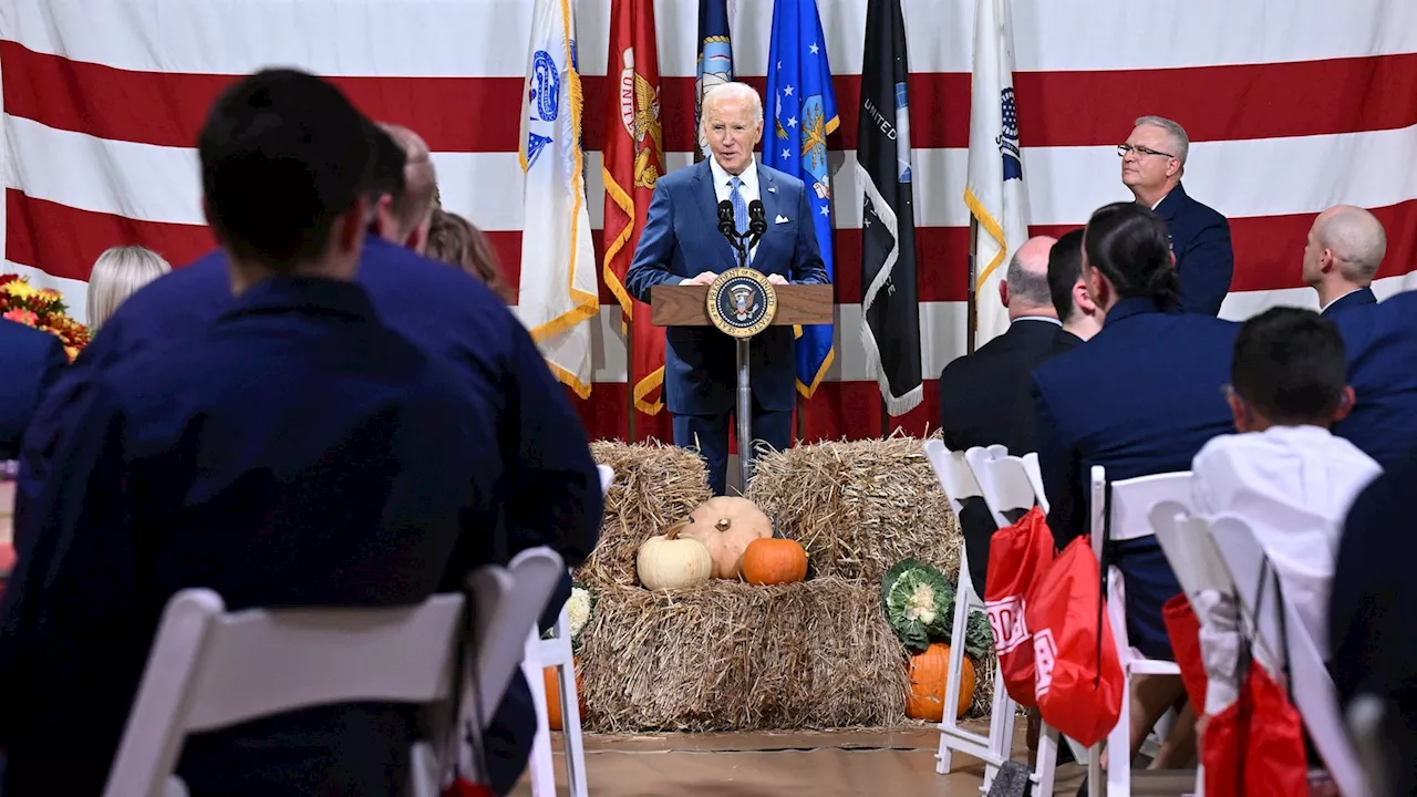 Biden celebrates 'Friendsgiving' with service members in New York