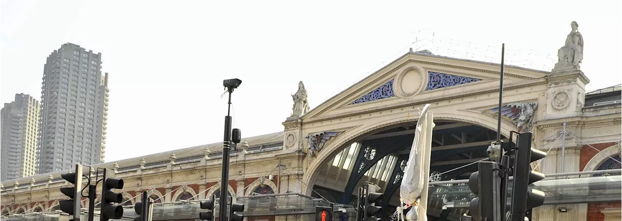 Lo Smithfield Market di Londra chiuderà dopo 800 anni: cosa succede