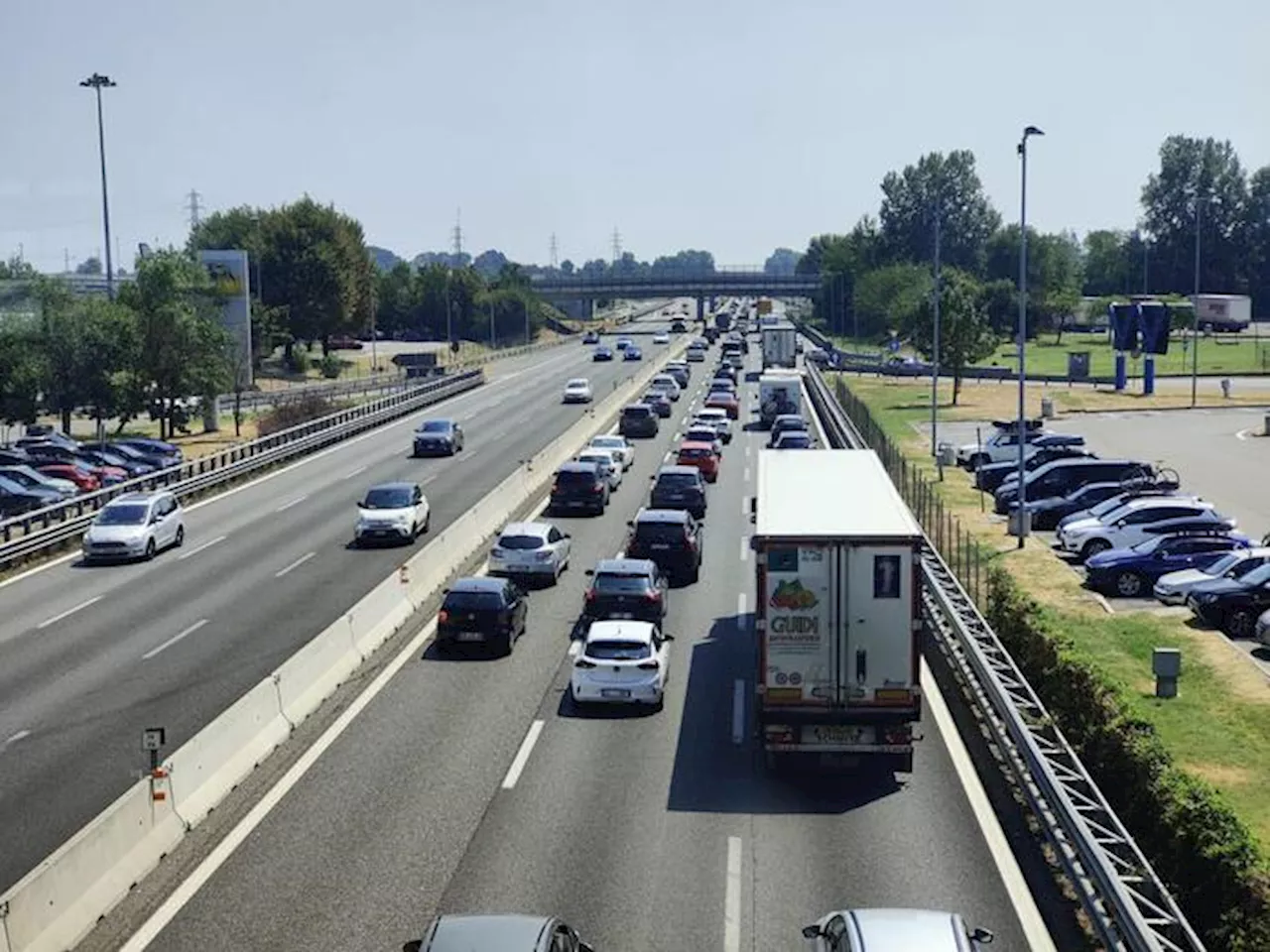 Italia e altri 6 Paesi, 'revisione norme auto nel 2025'