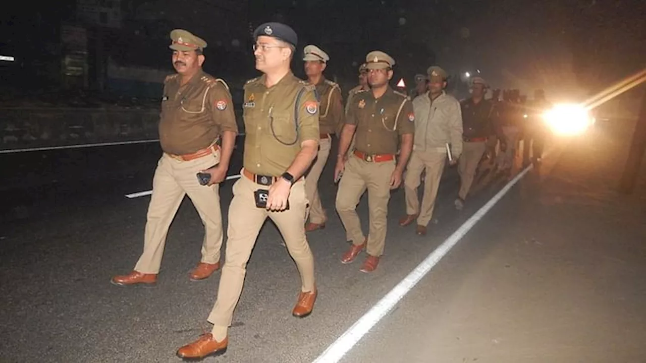 संभल हिंसा: सपा विधायकों और जिलाध्यक्ष के घर पर पुलिस का पहरा, कमिश्नर बोले- उपद्रवियों के फोटो होंगे जारी