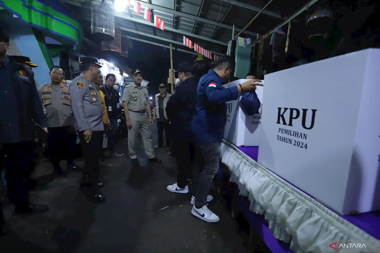 Wali Kota Jakarta Timur Bersama Polisi dan KPU Melakukan Patroli Malam Skala Besar Menjelang Pilkada Jakarta 2024