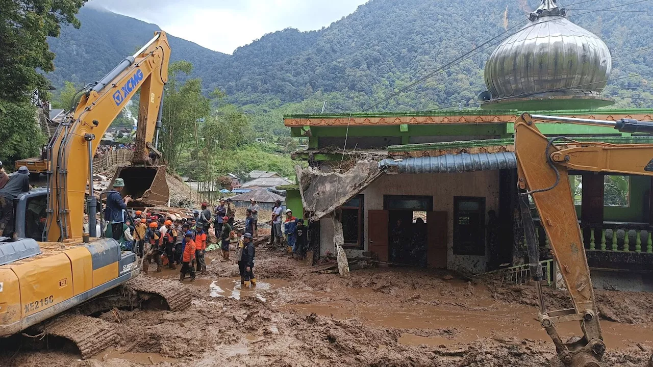 Rescuers recover 20 bodies from flash floods and landslides on Indonesia's Sumatra island