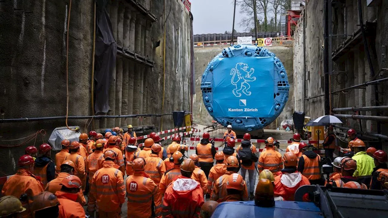 Jetzt live: Durchstich beim Hochwasserschutz-Stollen zwischen Sihl und Zürichsee