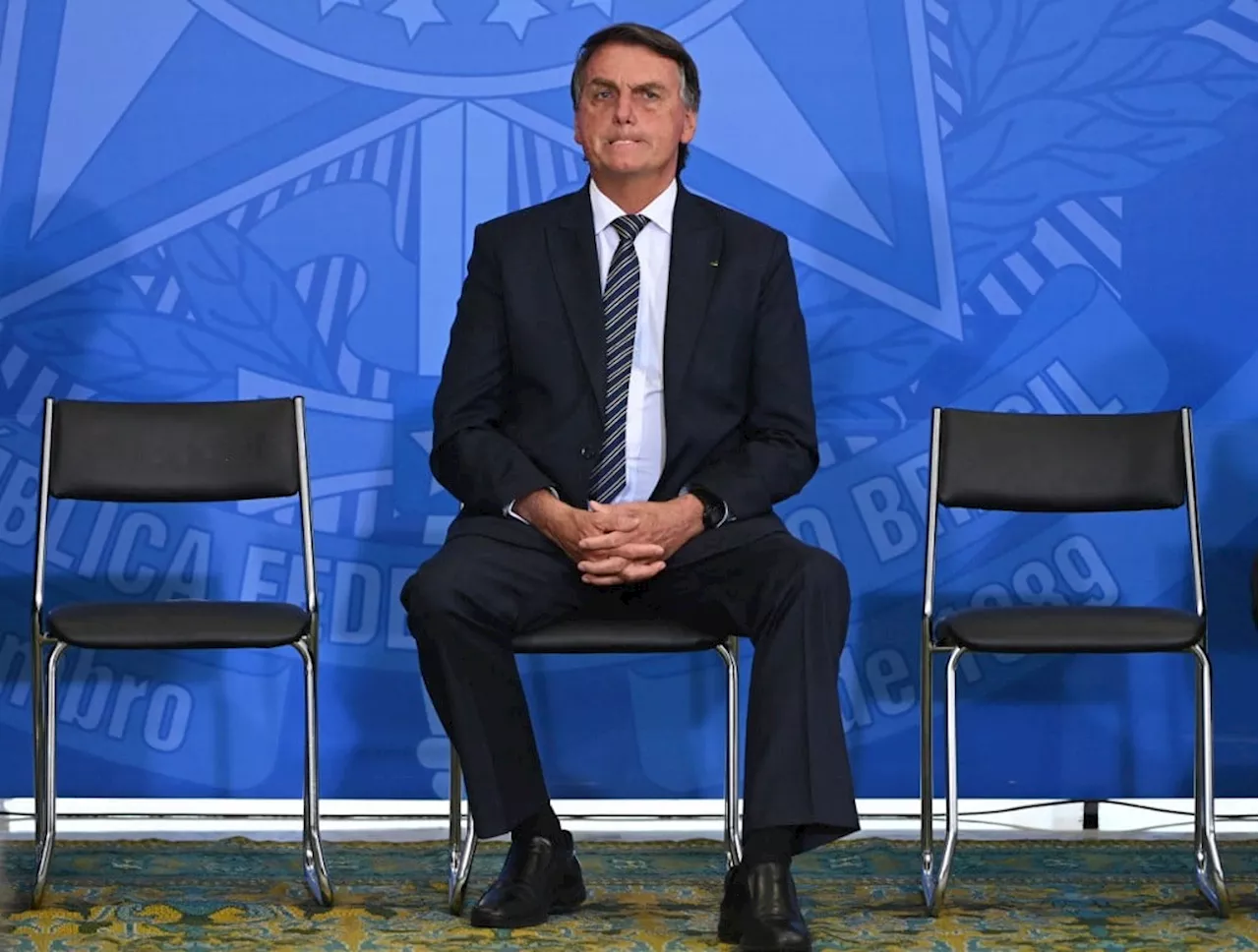 Bolsonaro viajou aos EUA para evitar prisão e esperar desfecho do 8 de Janeiro, diz PF