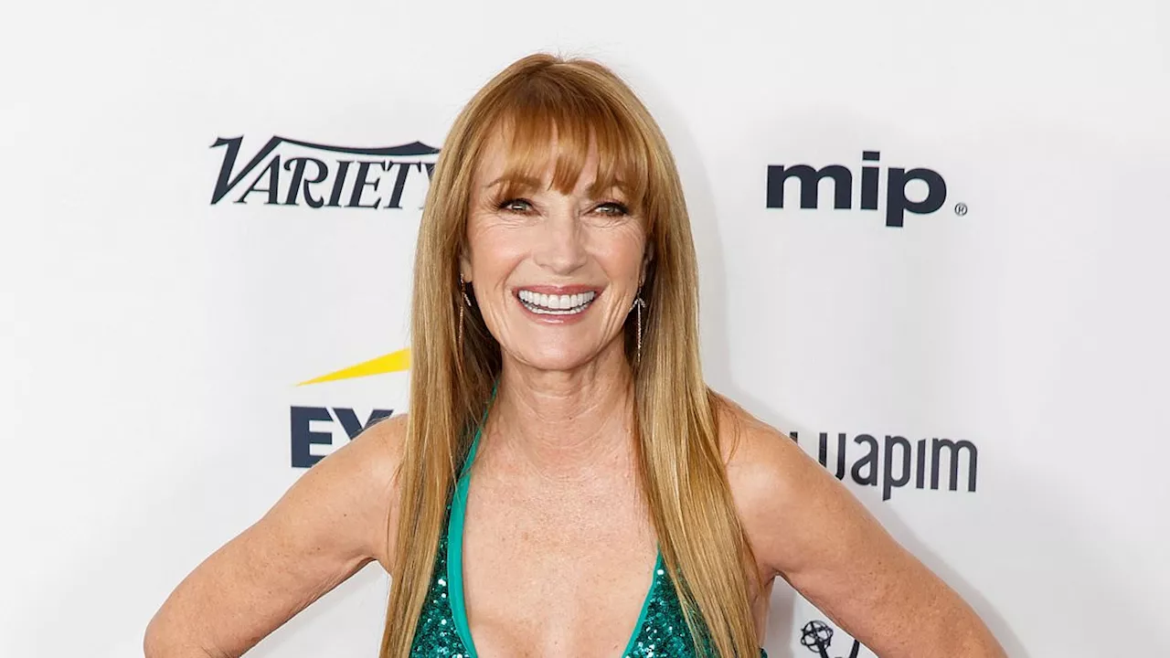 Jane Seymour Glows in Green at 52nd International Emmy Awards