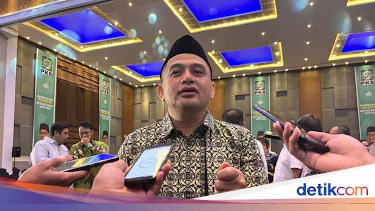 Appi Nyoblos di TPS 02 Sawerigading, Isi Masa Tenang dengan Kumpul Keluarga