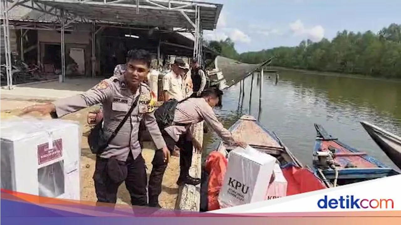 Cerita Distribusi Logistik Pilkada di Tuba Lewati Sungai Habitat Buaya Muara