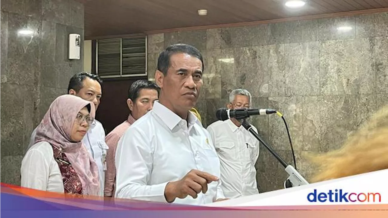 Lancarkan Penyaluran Pupuk Palsu, 11 Pejabat Kementan Dinonaktifkan