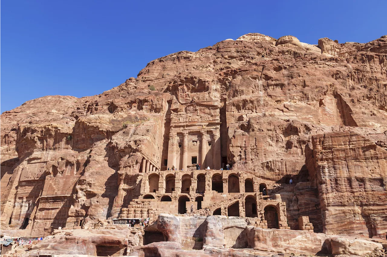 Ancient Tomb with 12 Buried Bodies Found in Petra