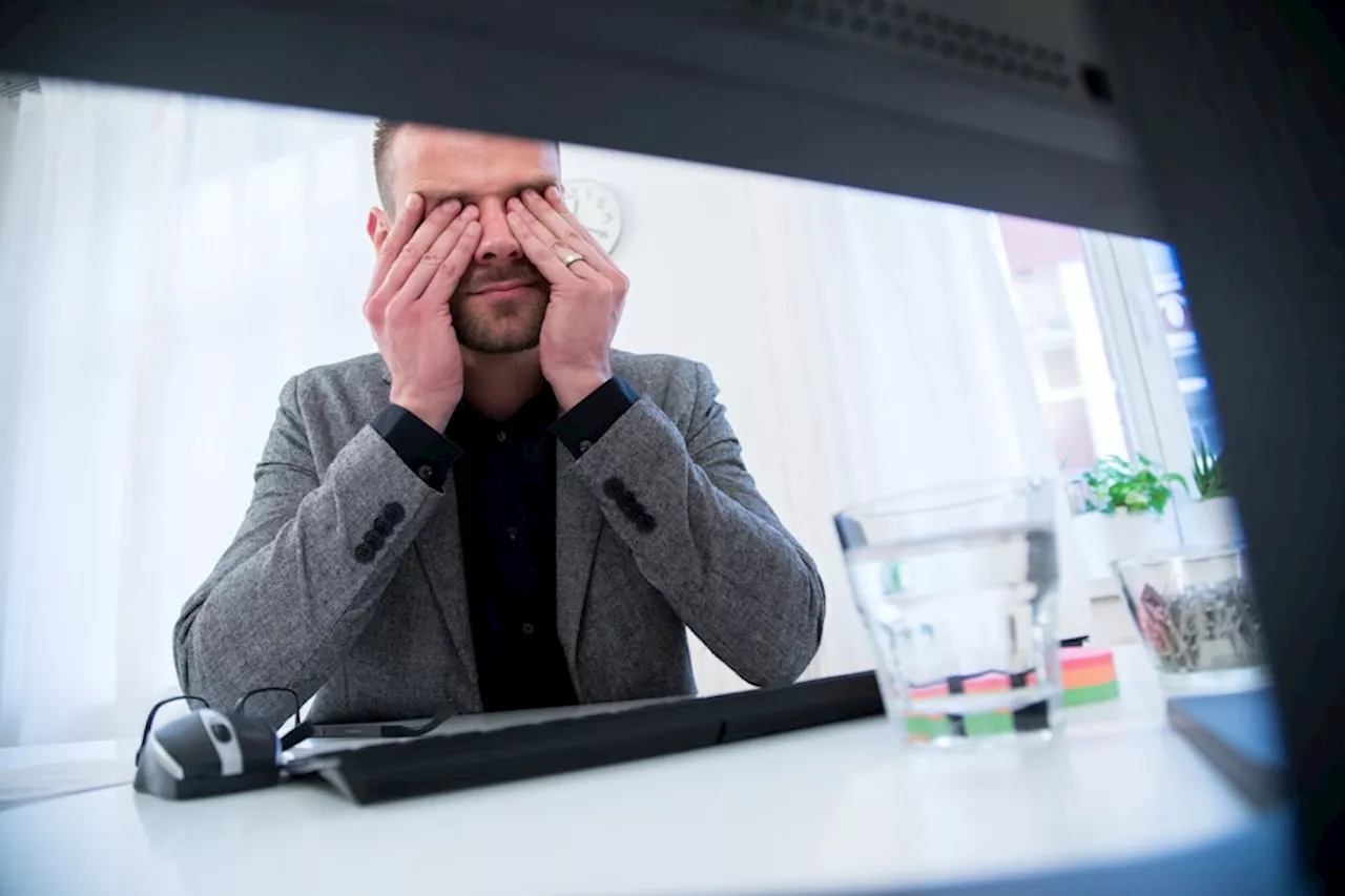 Bildschirmarbeit stresst die Augen: 20-20-20-Regel hilft