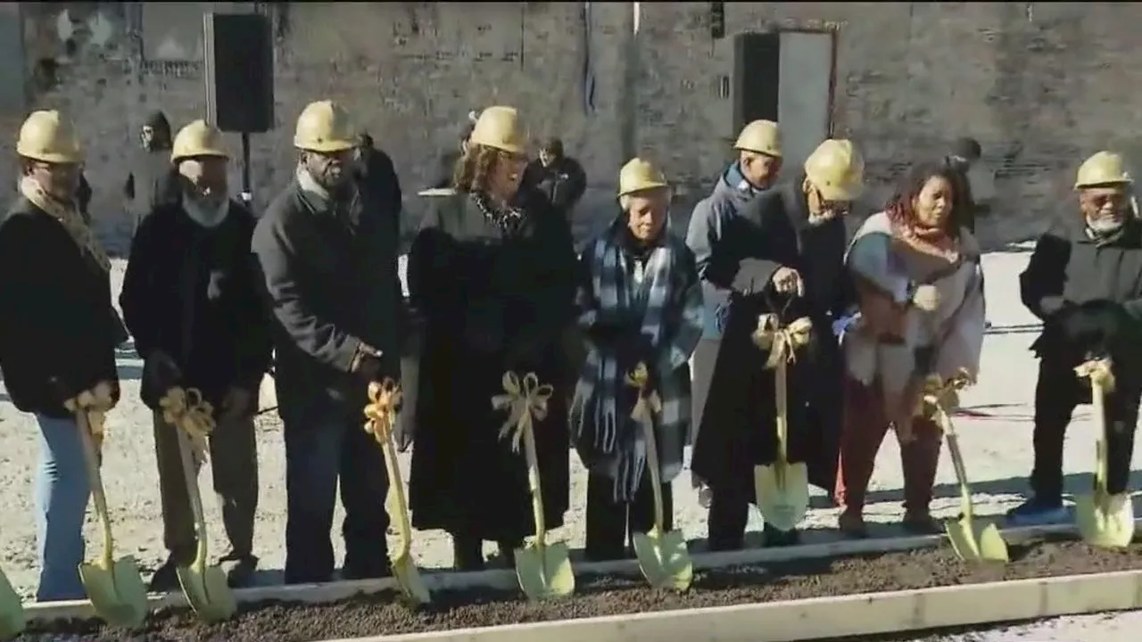 Church on Chicago's South Side starts to rebuild after massive fire