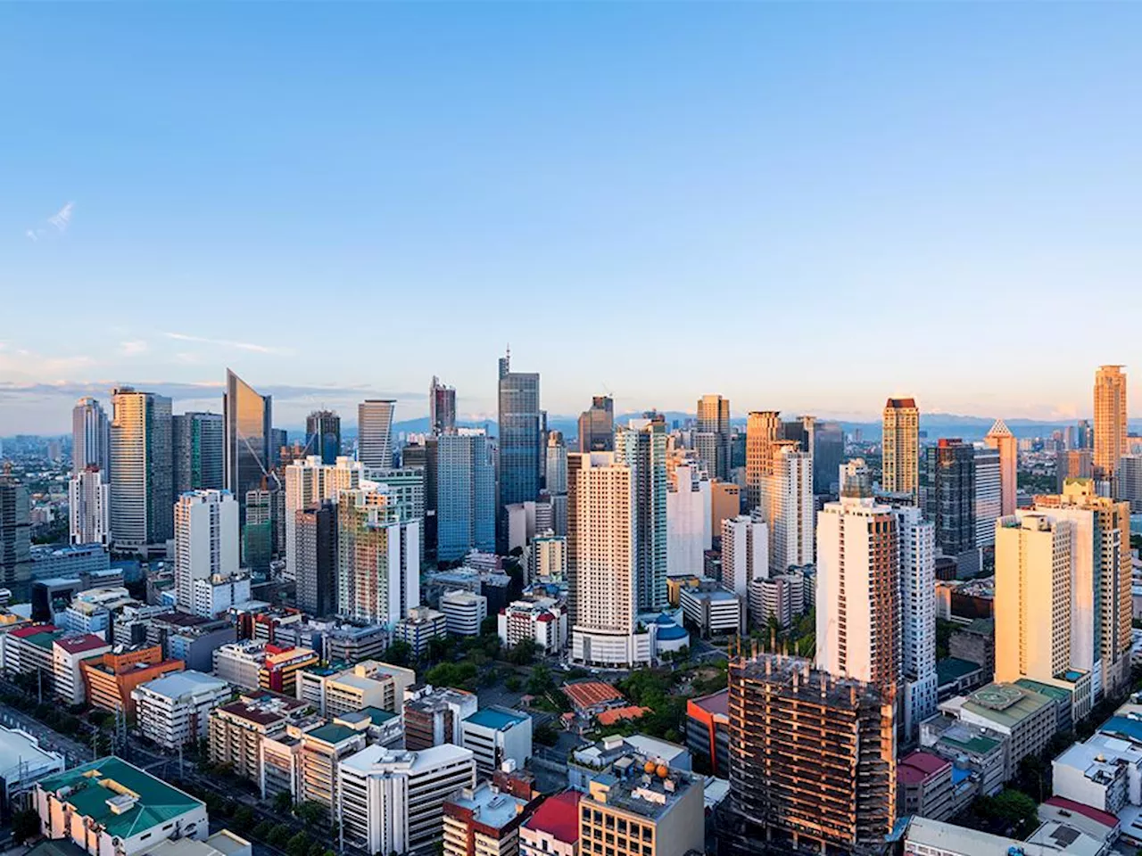 Philippine Economic Team Remains Optimistic About Growth and Inflation Targets