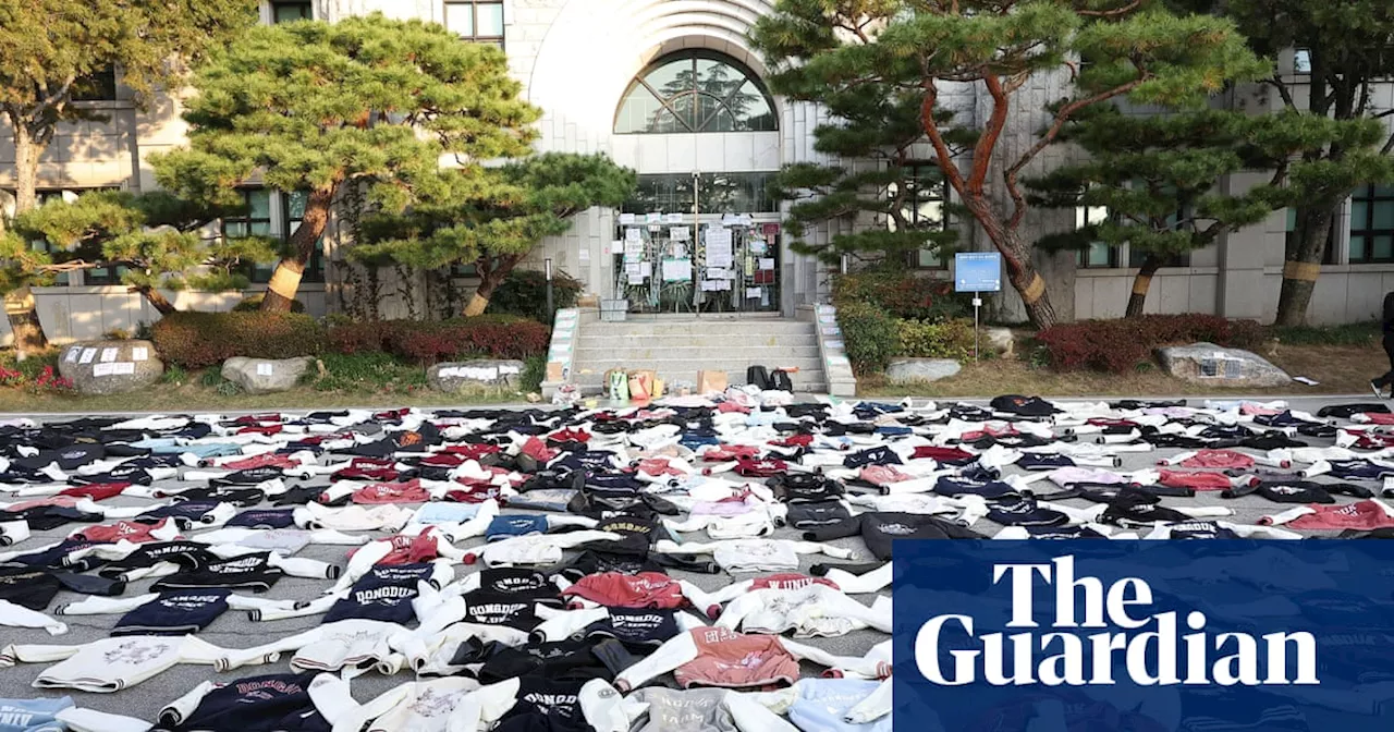 Dongduk Women's University Students Protest Introduction of Co-Education