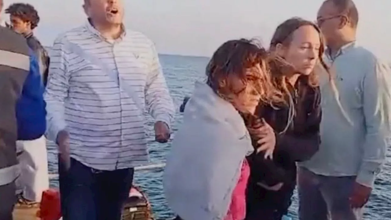 Tragedia en el mar por barco lleno de turistas hundido, 17 siguen desaparecidos