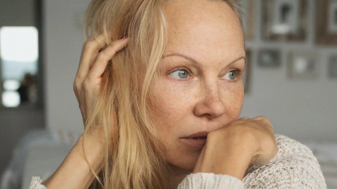 Rivoluzione 'no make up': da Pamela Anderson a Drew Berrymore, le paladine del senza trucco