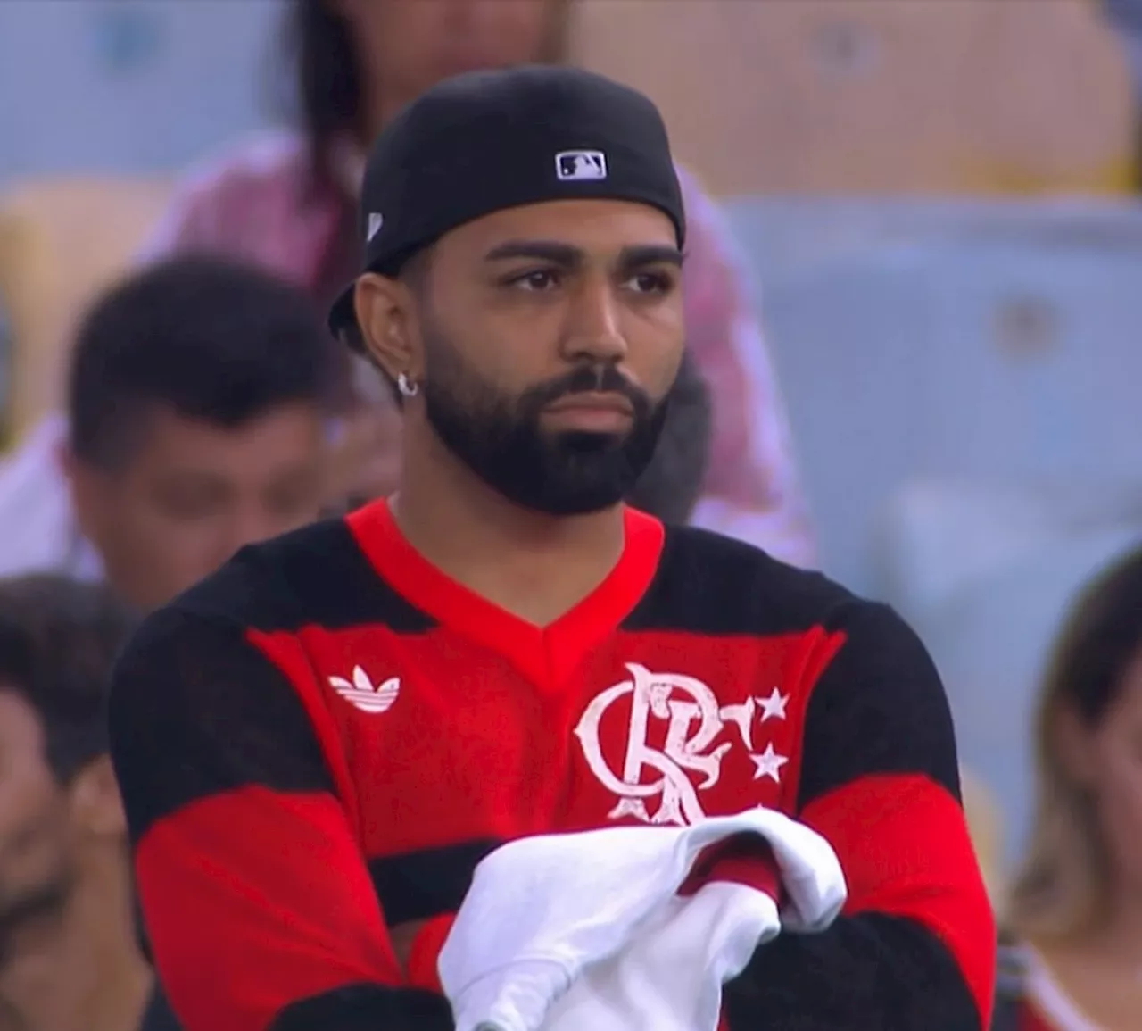 Gabigol volta ao Flamengo sem avanços em relação ao Cruzeiro e ainda flertando com renovação