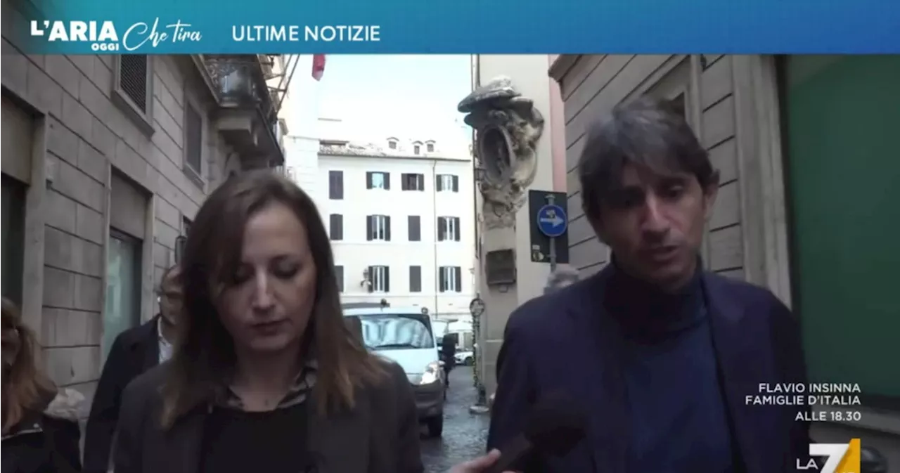 Giovanni Donzelli spezza i sogni della sinistra: &#034;Solido, sereno, al servizio degli italiani&#034;