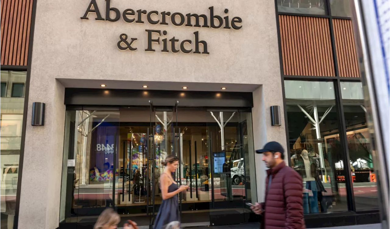 Abercrombie expects a strong holiday quarter as growth run continues