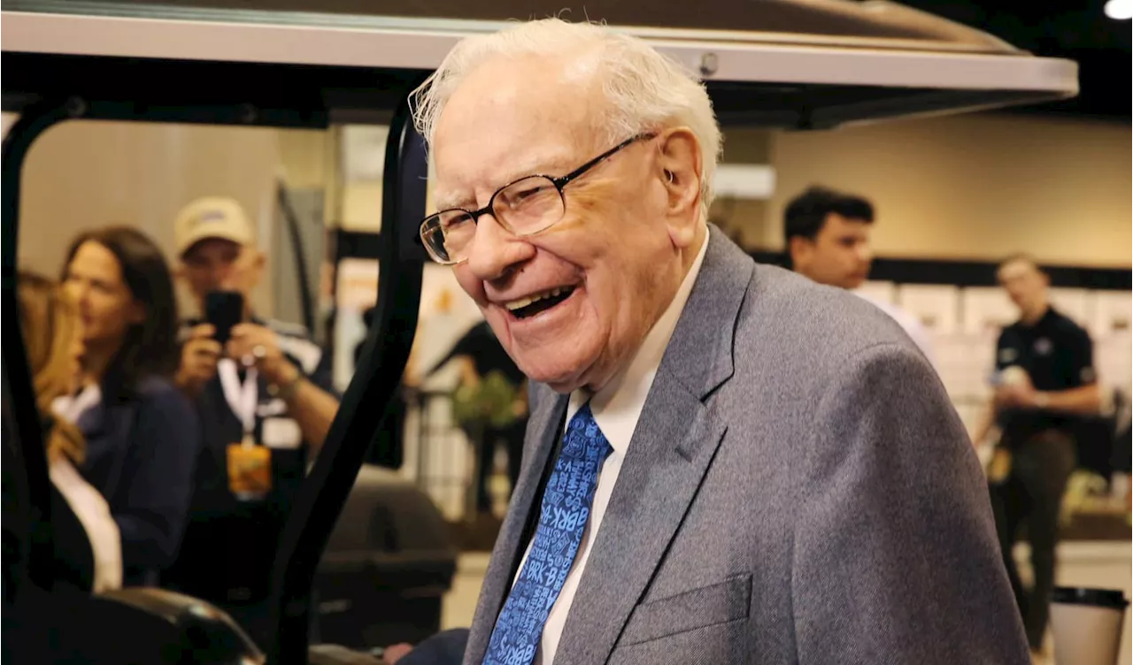 Warren Buffett Offers Advice on Estate Planning for Parents