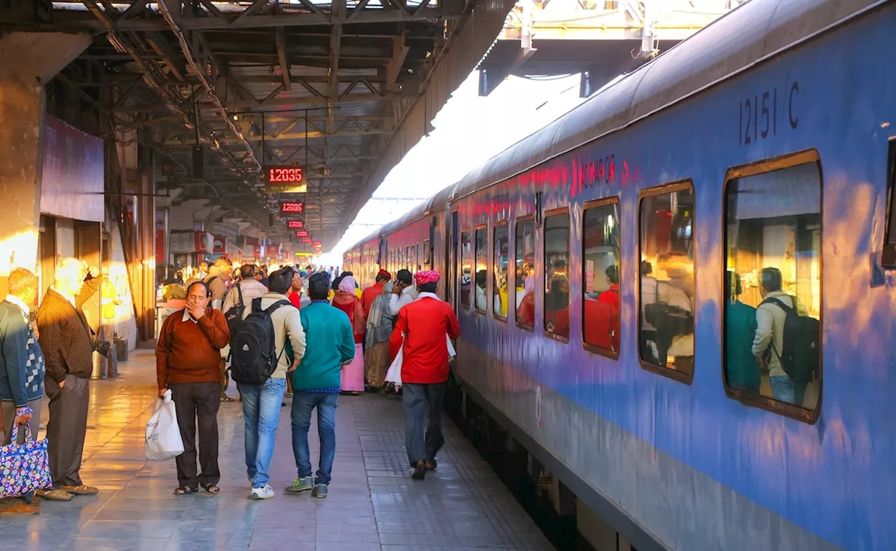 Tatkal Ticket booking: तत्काल टिकट लेने से पहले जान लें ये जरूरी बात, मिनटों में पाएं कंफर्म सीट