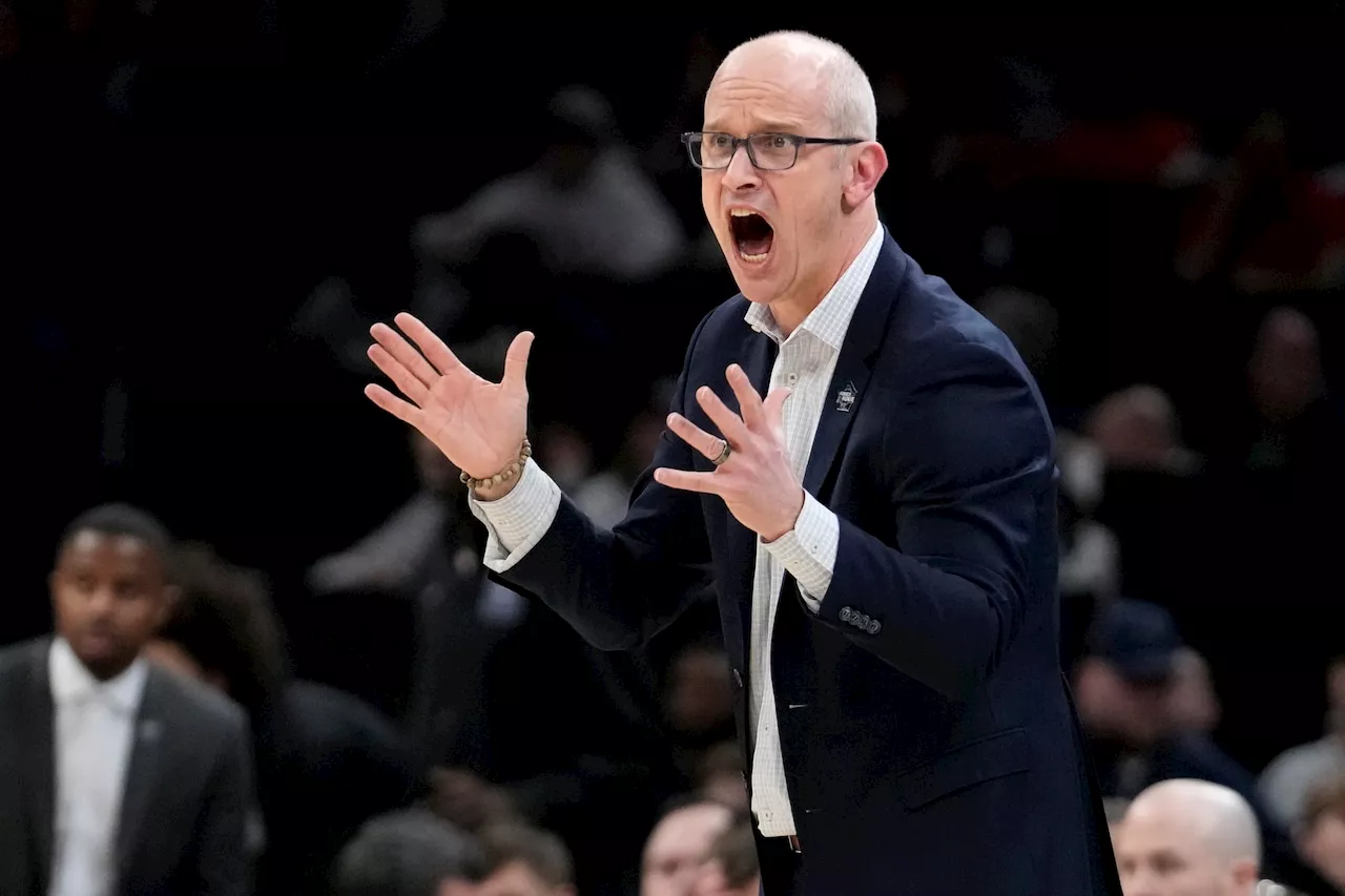 What UConn’s Dan Hurley said to (and about) refs during F-bomb meltdown: Did he get fined?