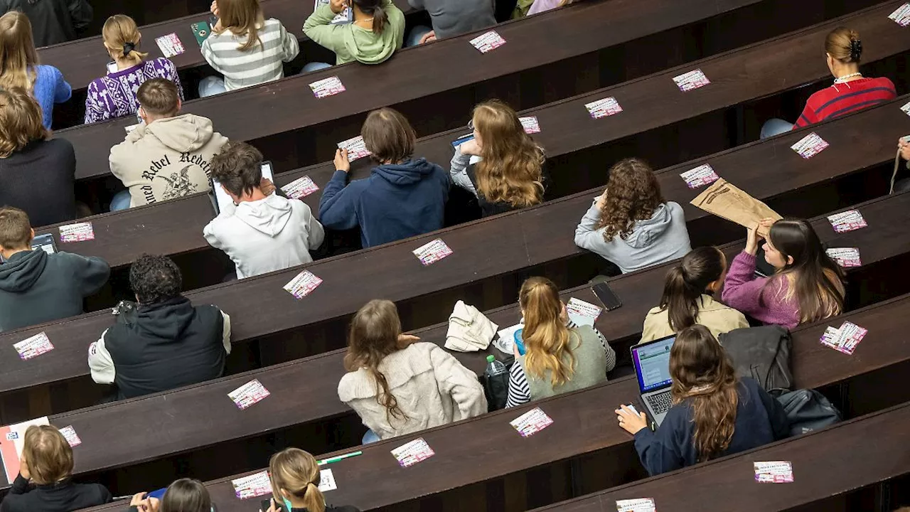 Baden-Württemberg: Erneut etwas mehr Erstsemester an Hochschulen im Südwesten