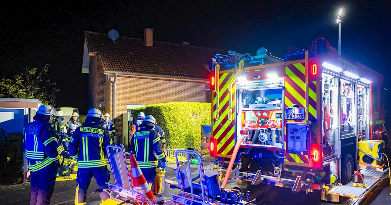 Brand in Senne: Mutter rettet sich und ihre zwei Kinder aus dem Haus