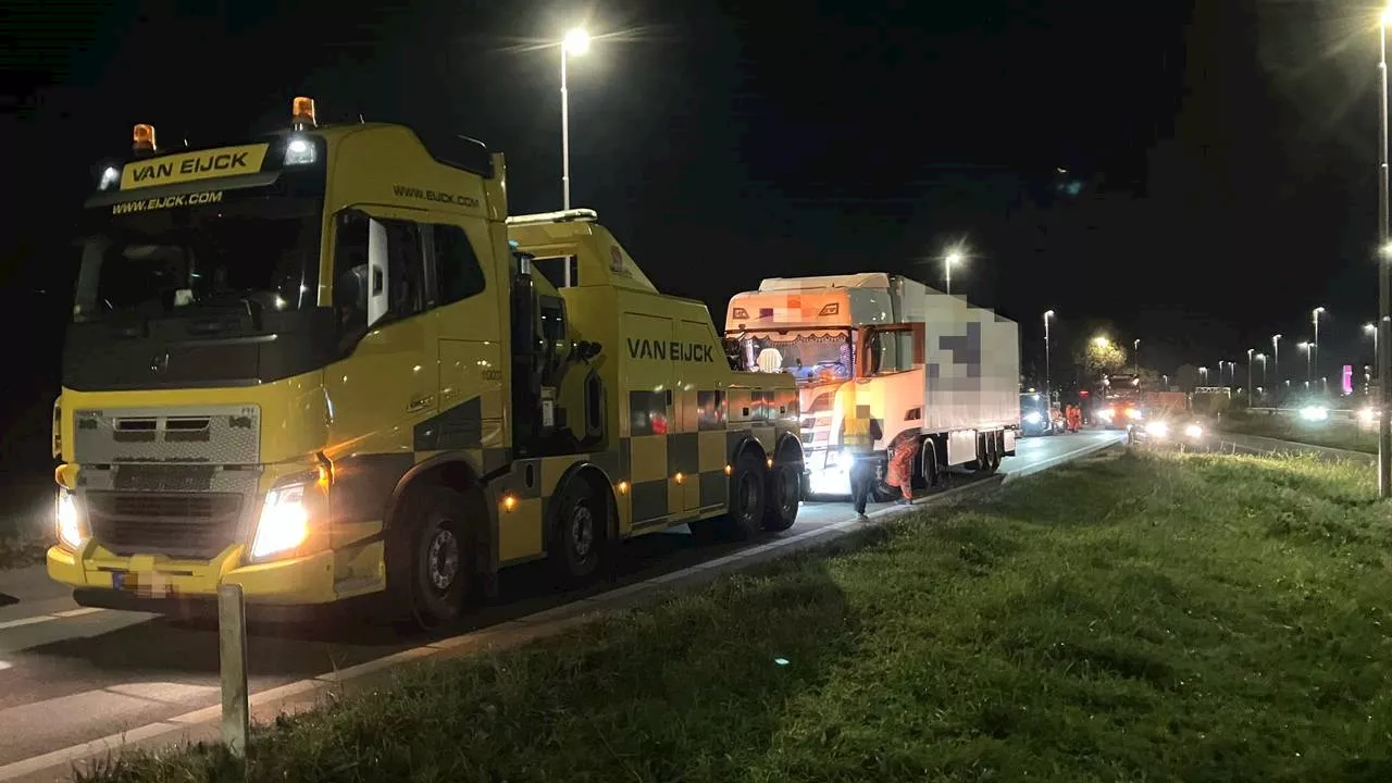 112-nieuws: vrachtwagen gestrand op A16 • ruzie bij coffeeshop