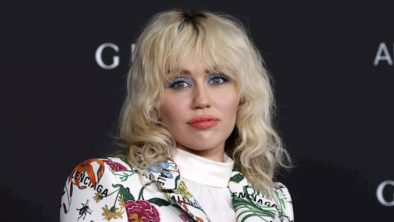 Miley Cyrus İddialara Yanıt Verdi: Plajist Makam Verisi Geri İade İsteği