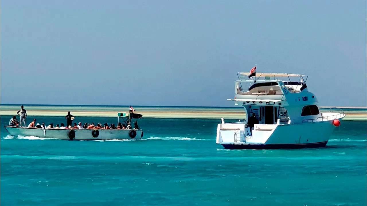 Rescatados cinco turistas españoles tras el naufragio de un yate egipcio en el mar Rojo