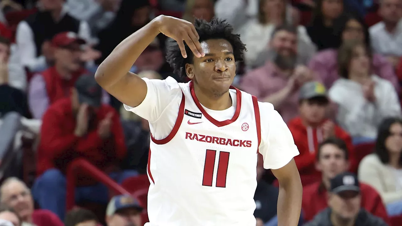 Hawks Serve As Slump Buster For Hogs' Johnell Davis, Karter Knox